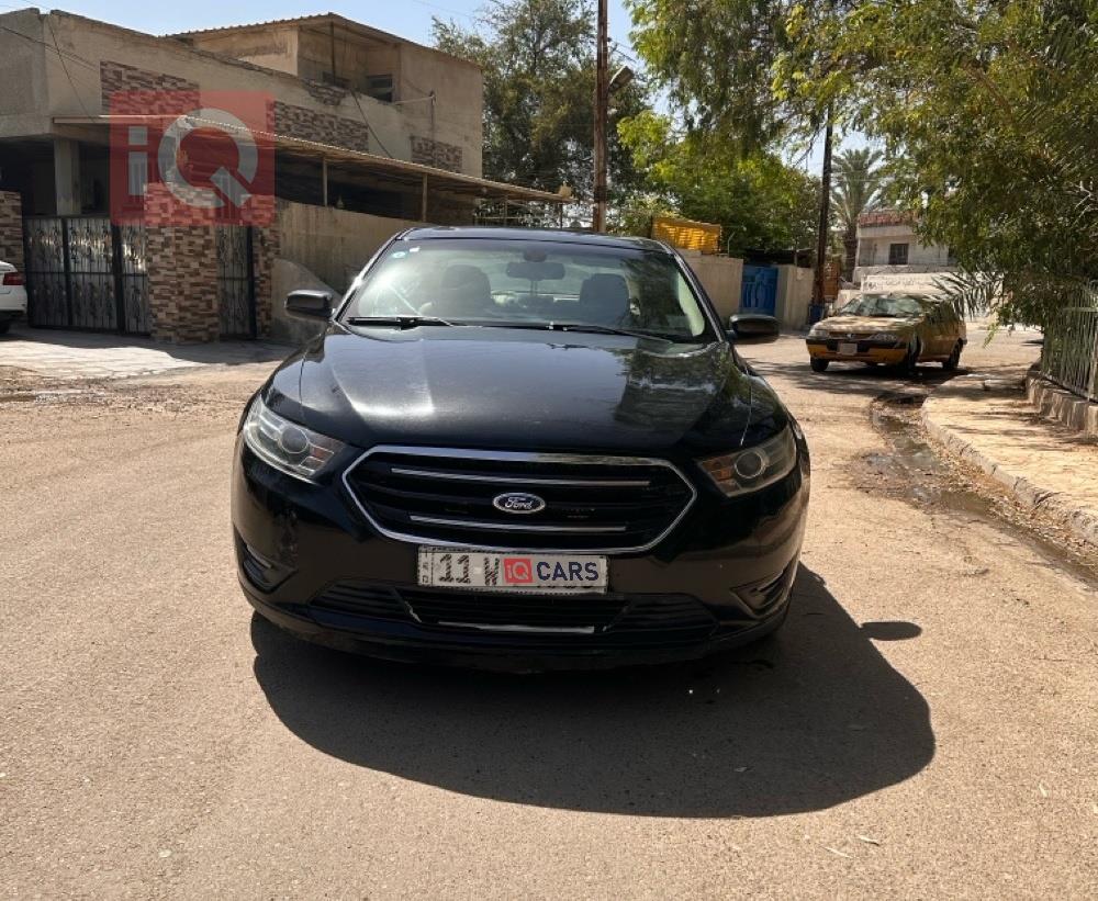فورد تورس